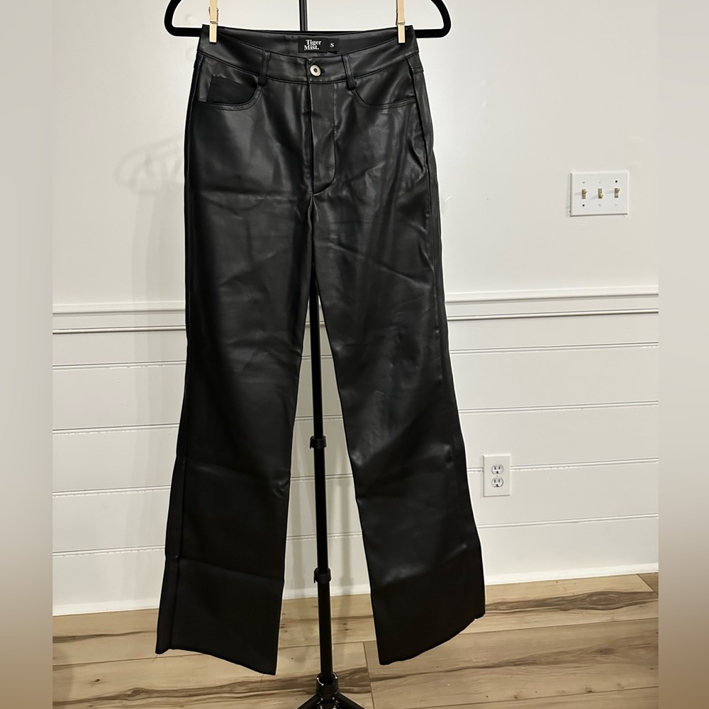 Tiger Mist size Small Fleece Lined Leather Pants